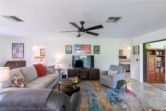 19 Wildwood Way, Lake Placid, FL 33852