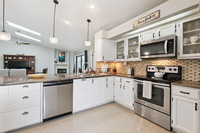 487 AUTUMN OAKS PLACE, Lake Mary, FL 32746