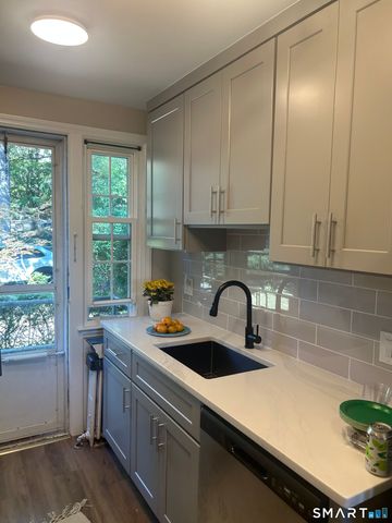 2475 Summer Street 1G, Stamford, CT 06905