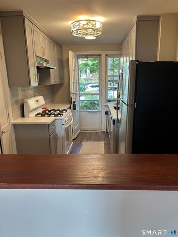 2475 Summer Street 1G, Stamford, CT 06905