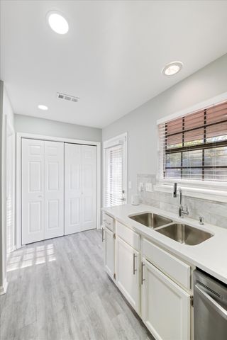 165 Ellington Pl, Madison, TN 37115