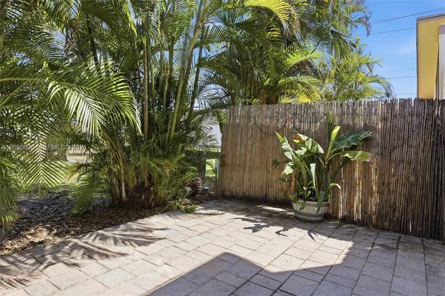 2950 NW 106th Avenue 8, Sunrise, FL 33322