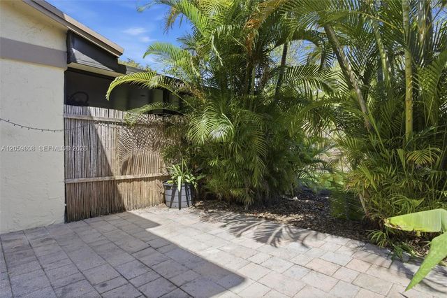 2950 NW 106th Avenue 8, Sunrise, FL 33322