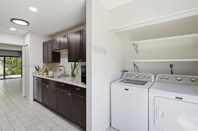 2950 NW 106th Avenue 8, Sunrise, FL 33322
