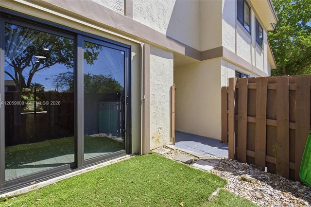 2950 NW 106th Avenue 8, Sunrise, FL 33322
