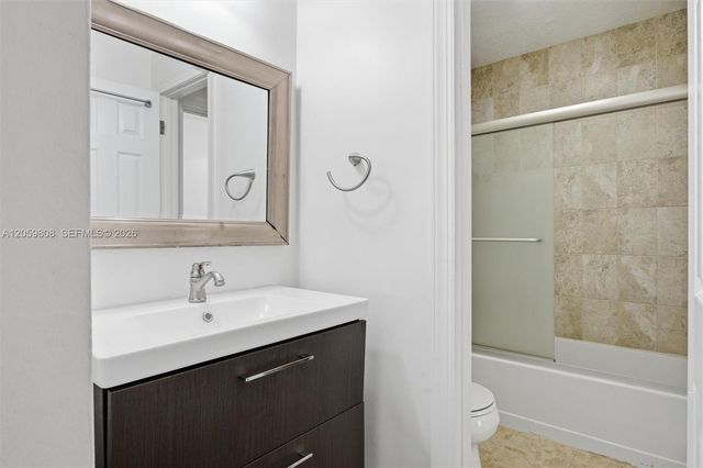 2950 NW 106th Avenue 8, Sunrise, FL 33322