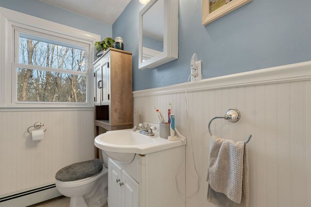 9 Barkland Drive, Derry, NH 03038