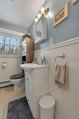 9 Barkland Drive, Derry, NH 03038