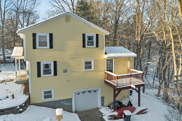 9 Barkland Drive, Derry, NH 03038