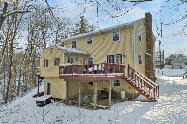 9 Barkland Drive, Derry, NH 03038