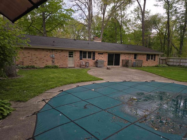 54519 Whispering Oak Drive, Mishawaka, IN 46545