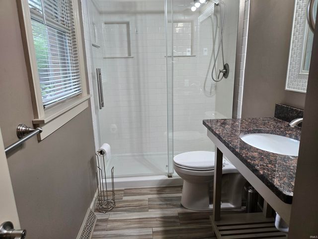 54519 Whispering Oak Drive, Mishawaka, IN 46545