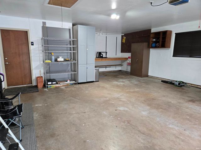 54519 Whispering Oak Drive, Mishawaka, IN 46545