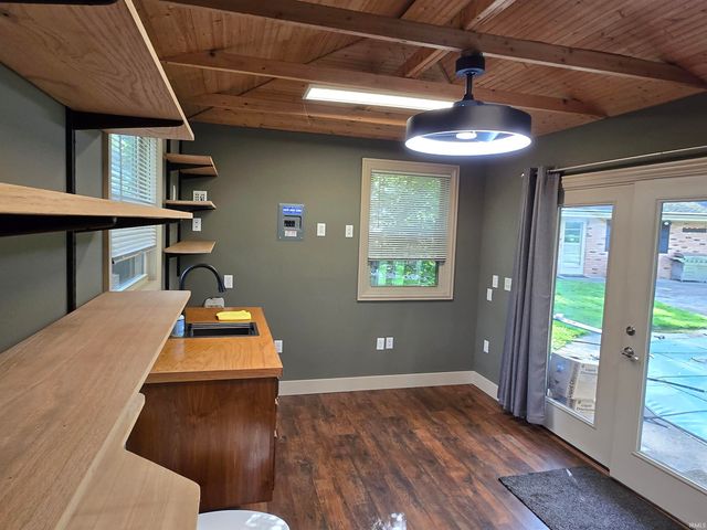 54519 Whispering Oak Drive, Mishawaka, IN 46545