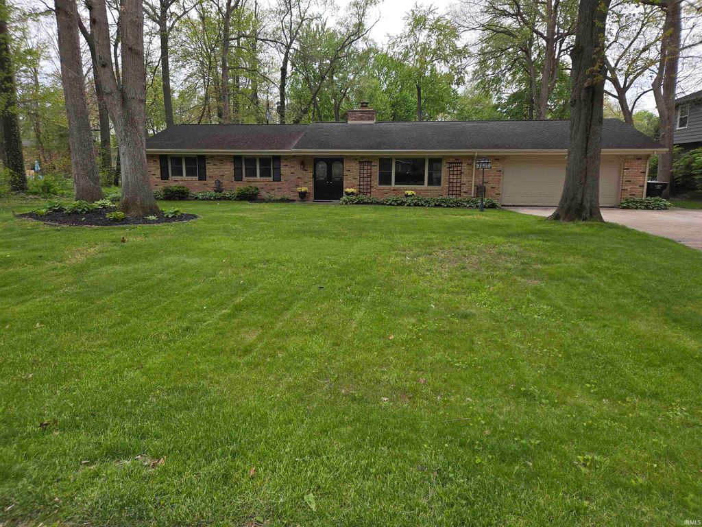 54519 Whispering Oak Drive, Mishawaka, IN 46545