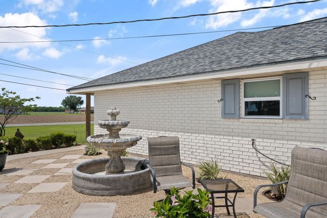 22645 Inness Ln, Vacherie, LA 70090