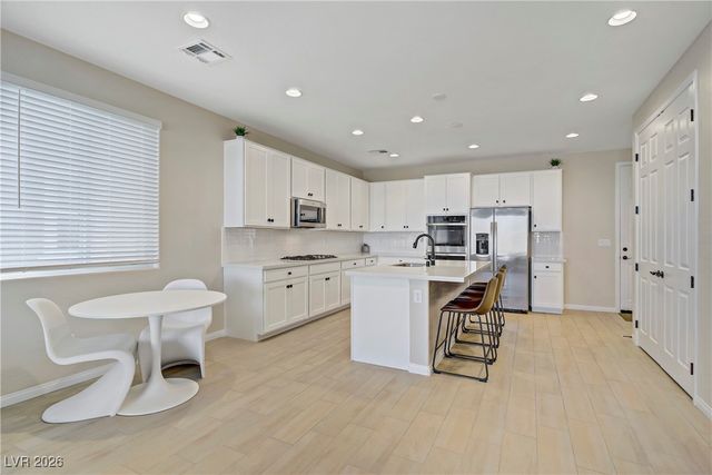 7168 Port Stephens Street, North Las Vegas, NV 89084