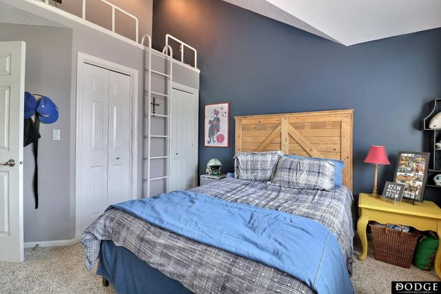 2534 Park Place Drive, Fremont, NE 68025