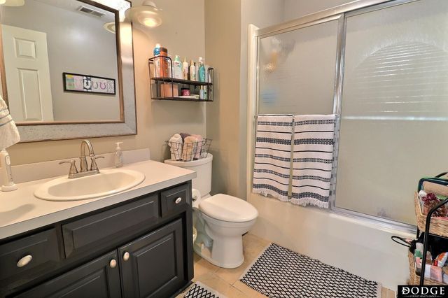 2534 Park Place Drive, Fremont, NE 68025