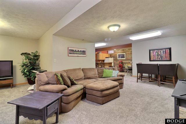 2534 Park Place Drive, Fremont, NE 68025