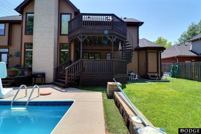 2534 Park Place Drive, Fremont, NE 68025