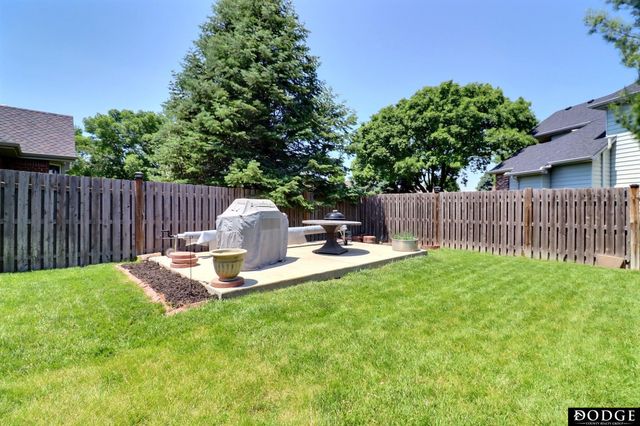 2534 Park Place Drive, Fremont, NE 68025