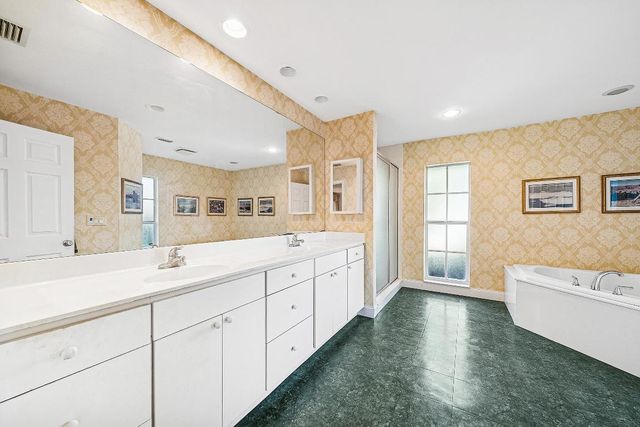 416 S Country Club Drive, Atlantis, FL 33462