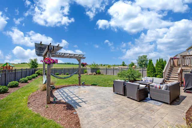 662 Kentshire Drive, Yorkville, IL 60560