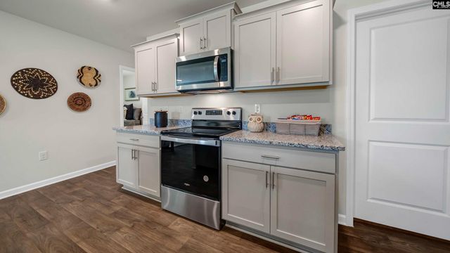 595 Edgetree Drive, Hopkins, SC 29061