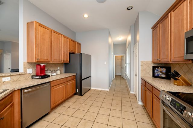 105 Waterview Parkway, Red Oak, TX 75154