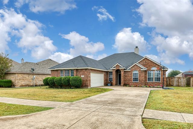 105 Waterview Parkway, Red Oak, TX 75154