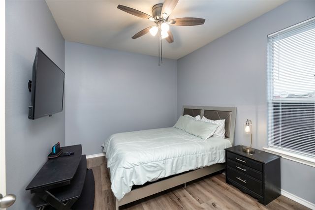 105 Waterview Parkway, Red Oak, TX 75154