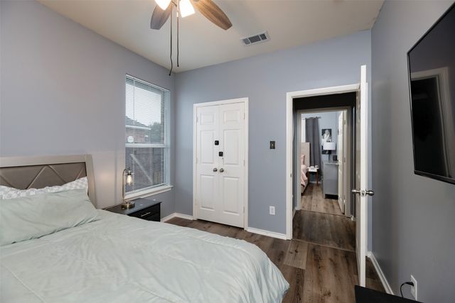 105 Waterview Parkway, Red Oak, TX 75154