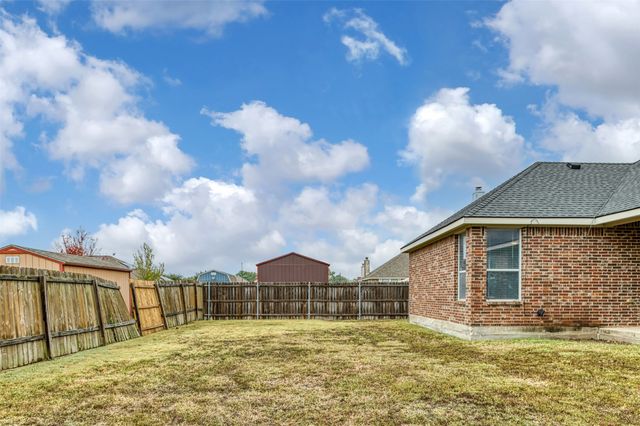 105 Waterview Parkway, Red Oak, TX 75154