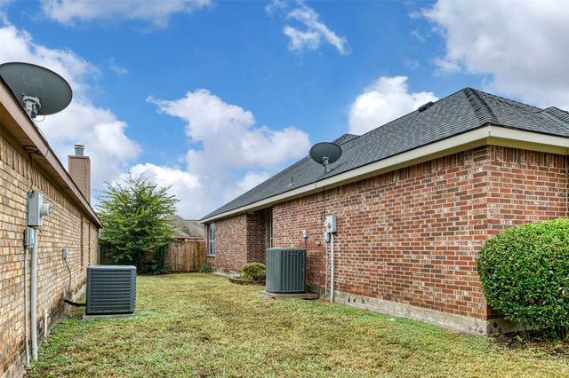 105 Waterview Parkway, Red Oak, TX 75154