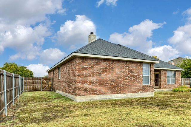 105 Waterview Parkway, Red Oak, TX 75154