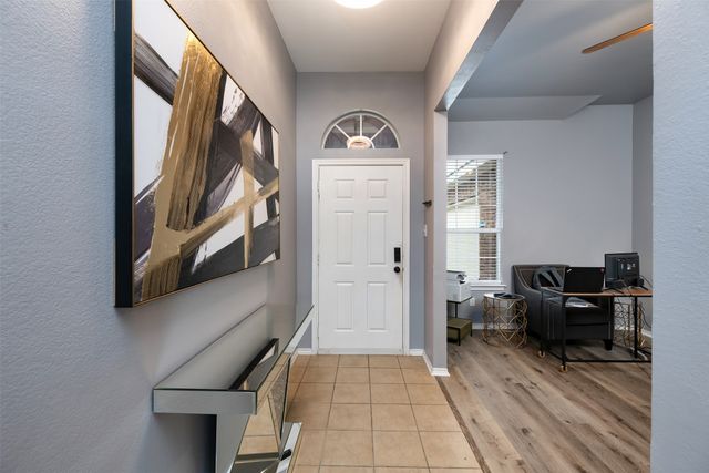 105 Waterview Parkway, Red Oak, TX 75154