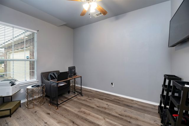 105 Waterview Parkway, Red Oak, TX 75154