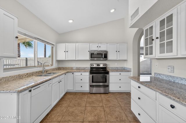 10877 E BECKER Lane, Scottsdale, AZ 85259