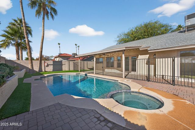 10877 E BECKER Lane, Scottsdale, AZ 85259