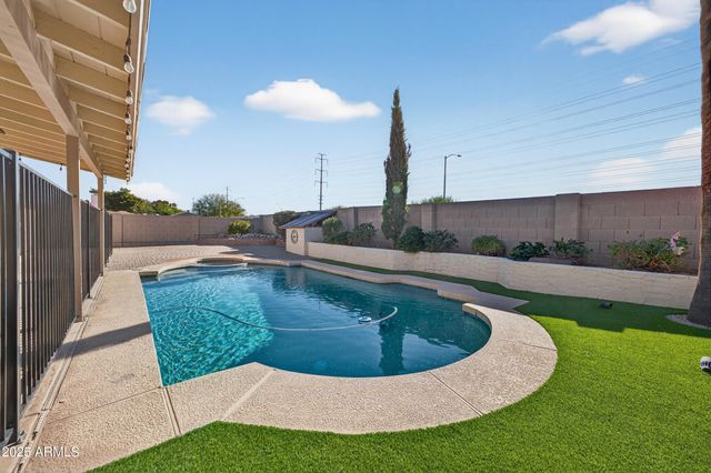 10877 E BECKER Lane, Scottsdale, AZ 85259