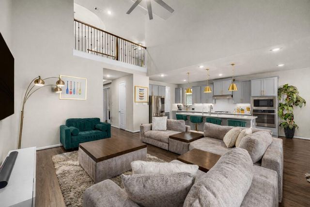 7110 Pondhawk Drive, Katy, TX 77493