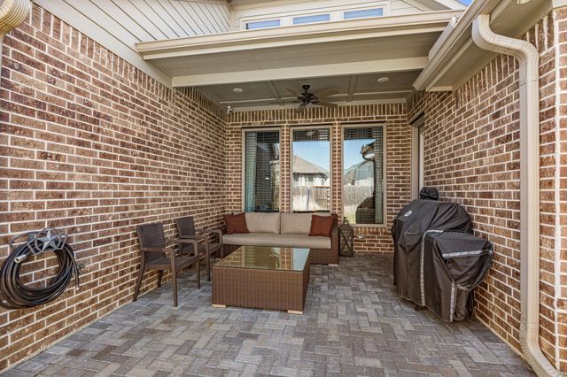 7110 Pondhawk Drive, Katy, TX 77493