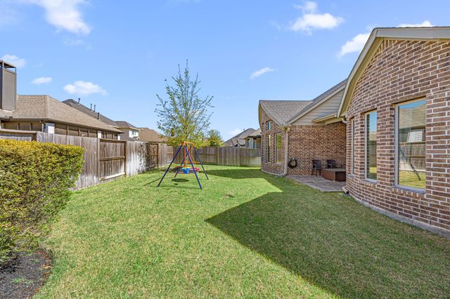 7110 Pondhawk Drive, Katy, TX 77493