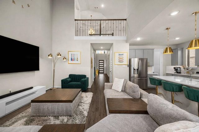 7110 Pondhawk Drive, Katy, TX 77493