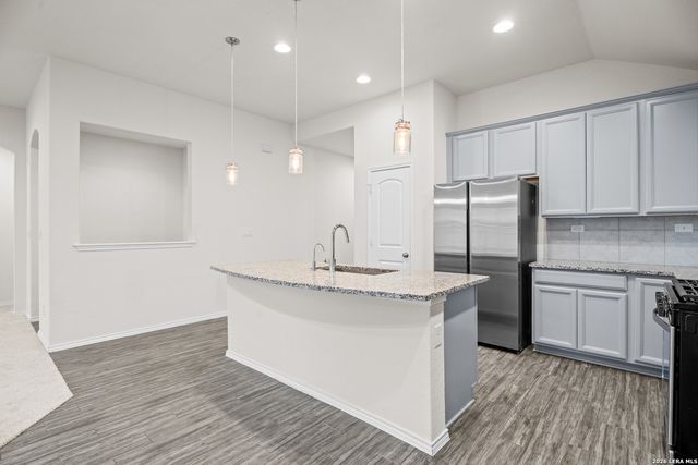 7634 Desperado Way, Boerne, TX 78015