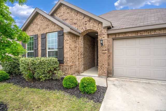 7634 Desperado Way, Boerne, TX 78015