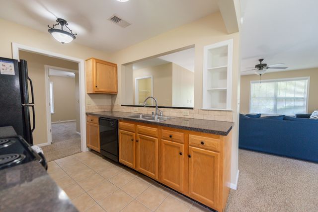 417 Cunningham Lane, Lexington, KY 40508