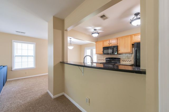 417 Cunningham Lane, Lexington, KY 40508