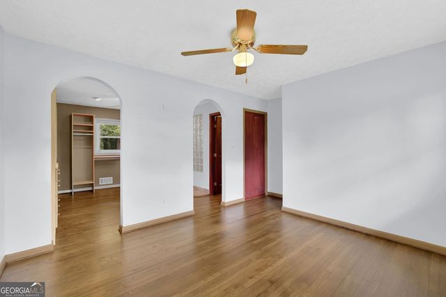 1563 Rockbridge Road, Stone Mountain, GA 30087